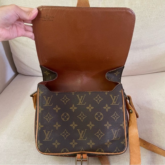 Authentic Louis Vuitton Monogram Cartouchiere MM Bag 852 - Picture 12 of 16